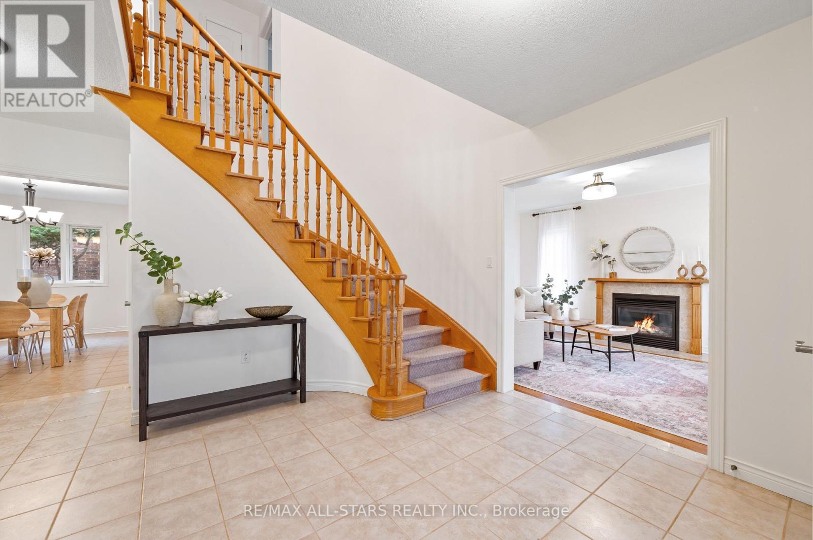 156 Park Drive, Whitchurch-Stouffville, Ontario  L4A 1J6 - Photo 8 - N12120896