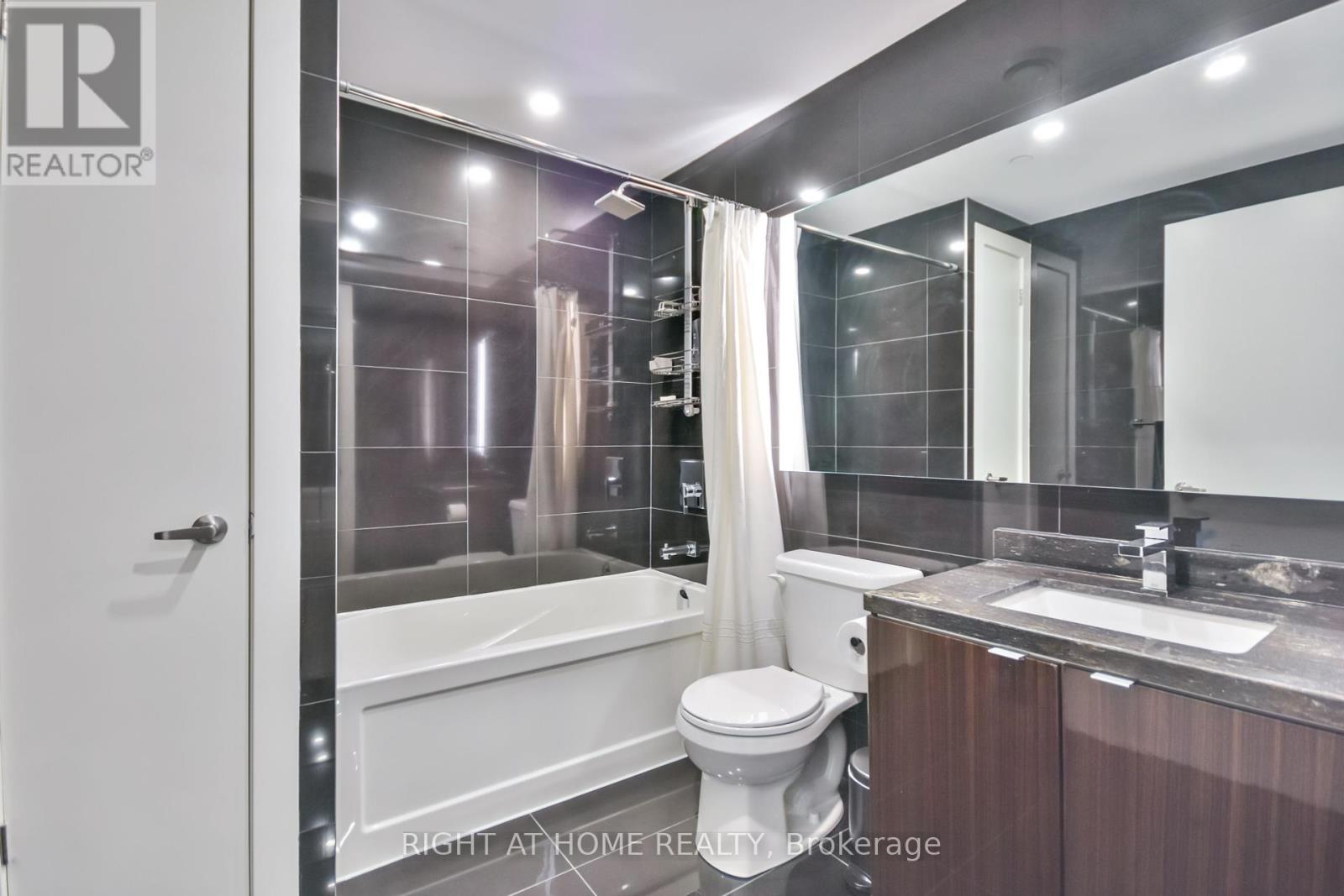 A217 - 5230 Dundas Street, Burlington, Ontario  L7L 0J5 - Photo 26 - W12166579