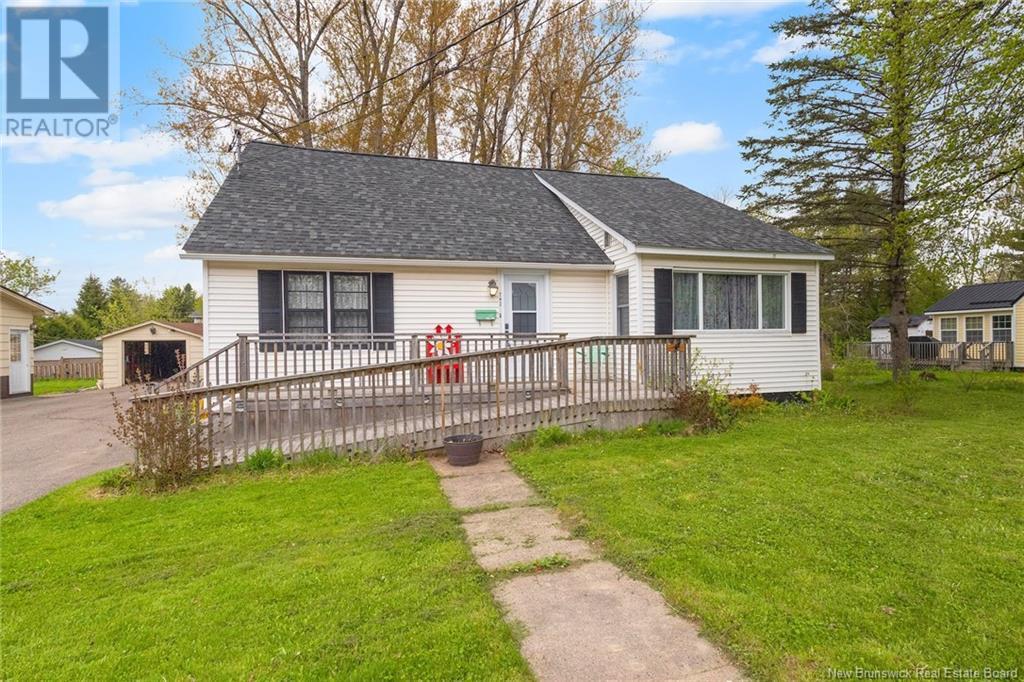 742 MacLaren Avenue, Fredericton, New Brunswick