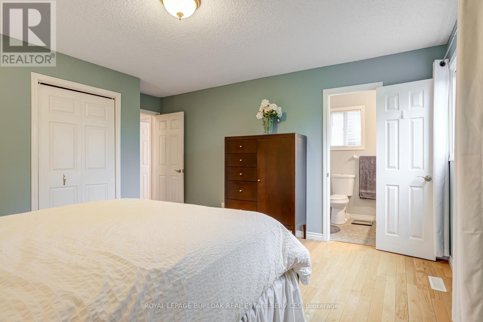 2134 Donald Road, Burlington (Headon), Ontario  L7M 3R4 - Photo 19 - W12167651