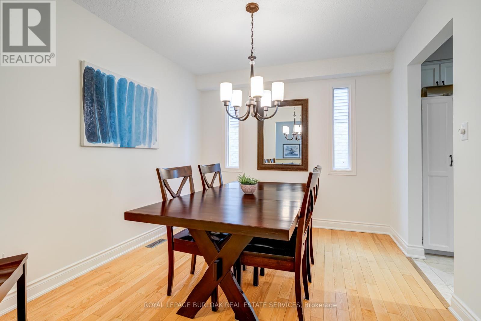 2134 Donald Road, Burlington, Ontario  L7M 3R4 - Photo 6 - W12167651