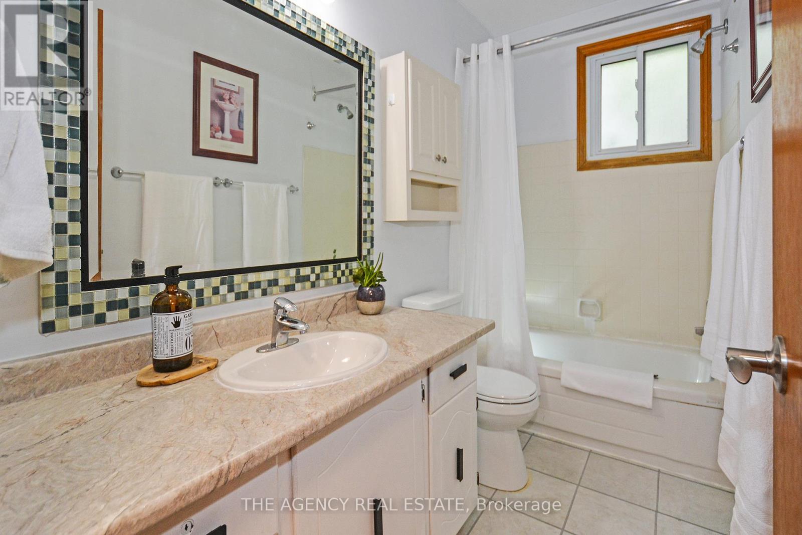 60 Brunswick Avenue, London North, Ontario  N6G 3K8 - Photo 9 - X12129463