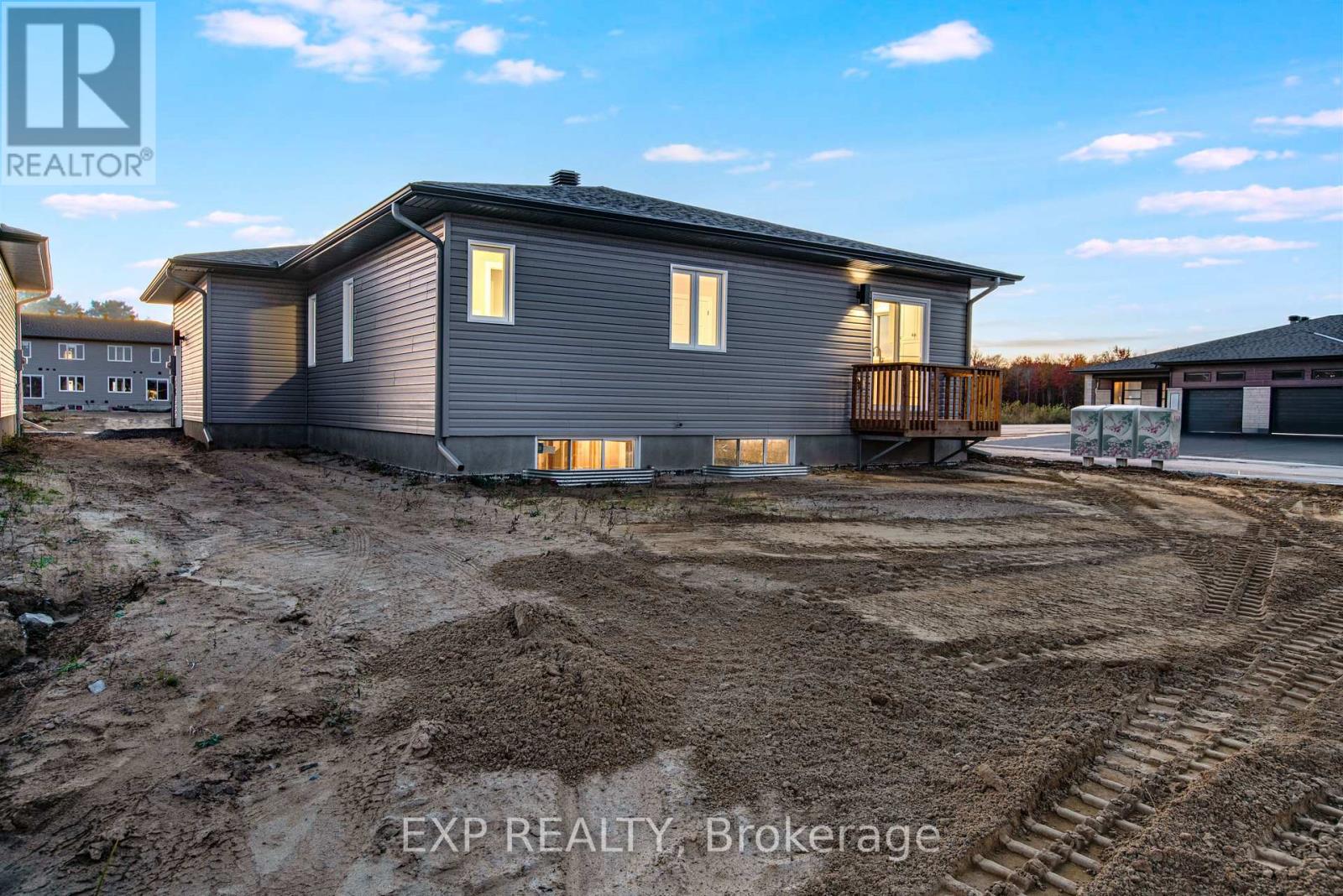 933 Katia Street, The Nation, Ontario  K0A 2M0 - Photo 3 - X12081942