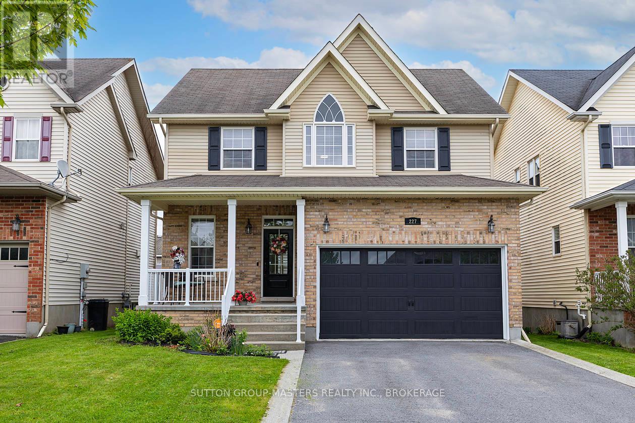 227 ROSE ABBEY DRIVE, Kingston, Ontario