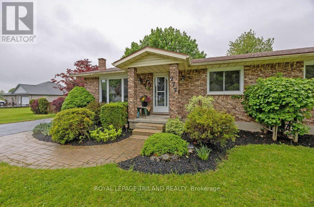 277 Mutual Street N, Ingersoll, Ontario  N5C 2A9 - Photo 3 - X12168179