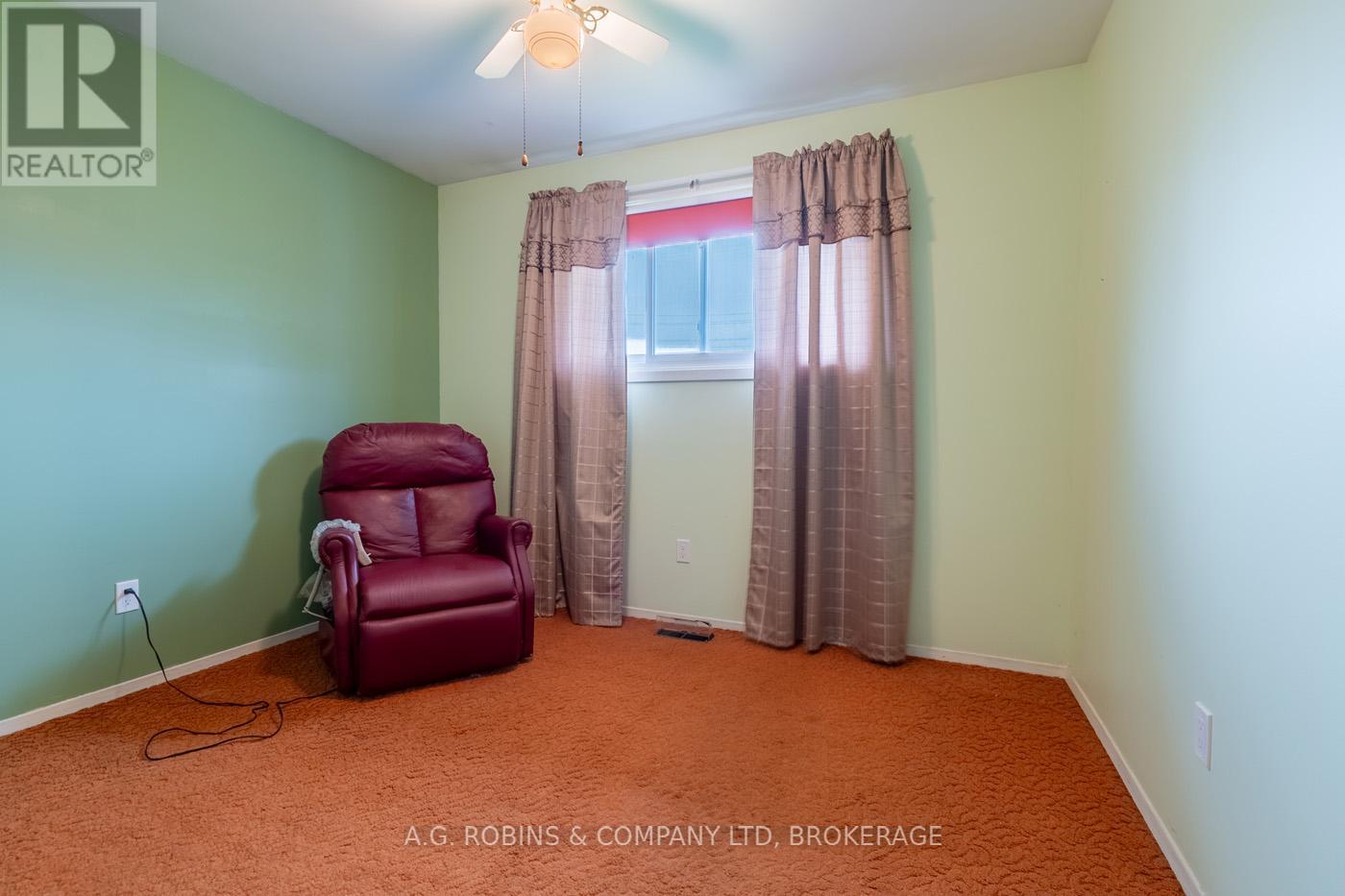 8 Madison Street, Fort Erie, Ontario  L2A 3Z8 - Photo 17 - X12168220