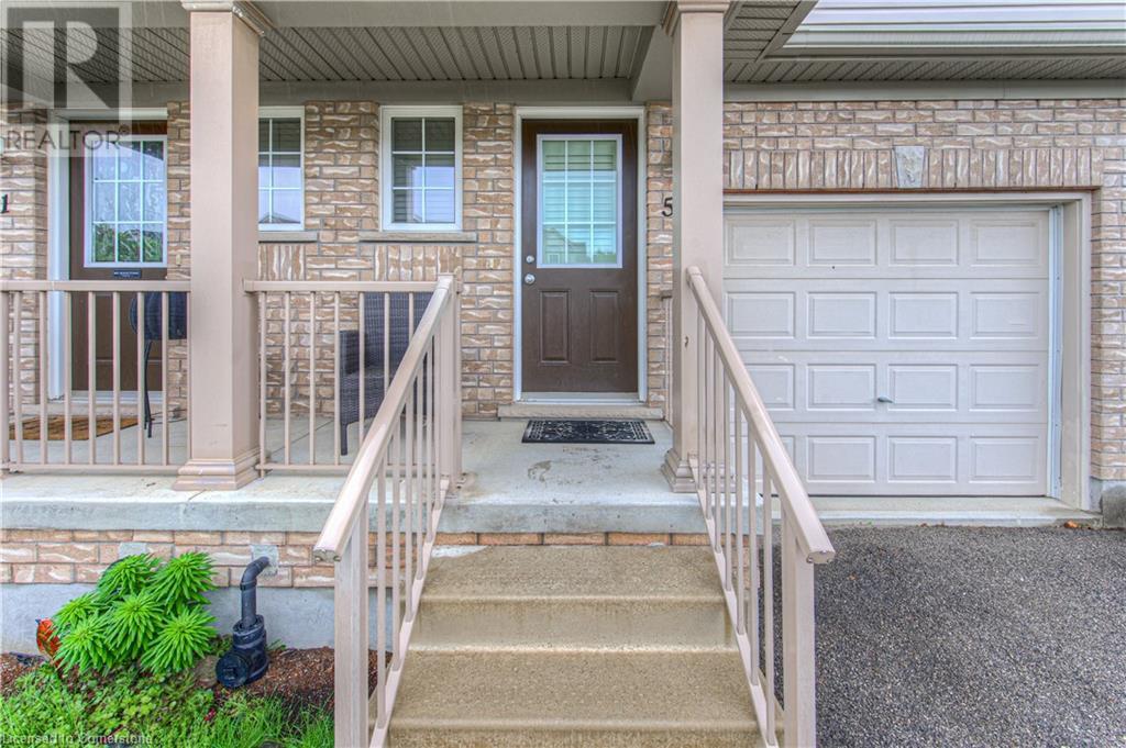 513 Beaumont Crescent, Kitchener, Ontario  N2A 0A8 - Photo 4 - 40732514