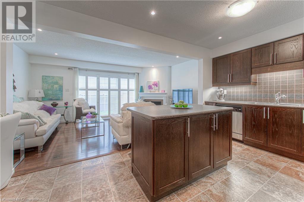 513 Beaumont Crescent, Kitchener, Ontario  N2A 0A8 - Photo 7 - 40732514