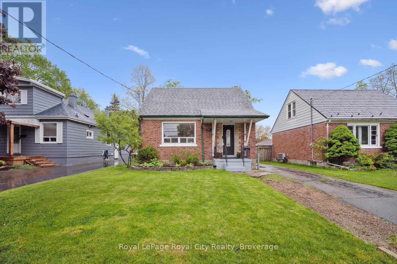Property at 495 STIRLING AVENUE S image 1