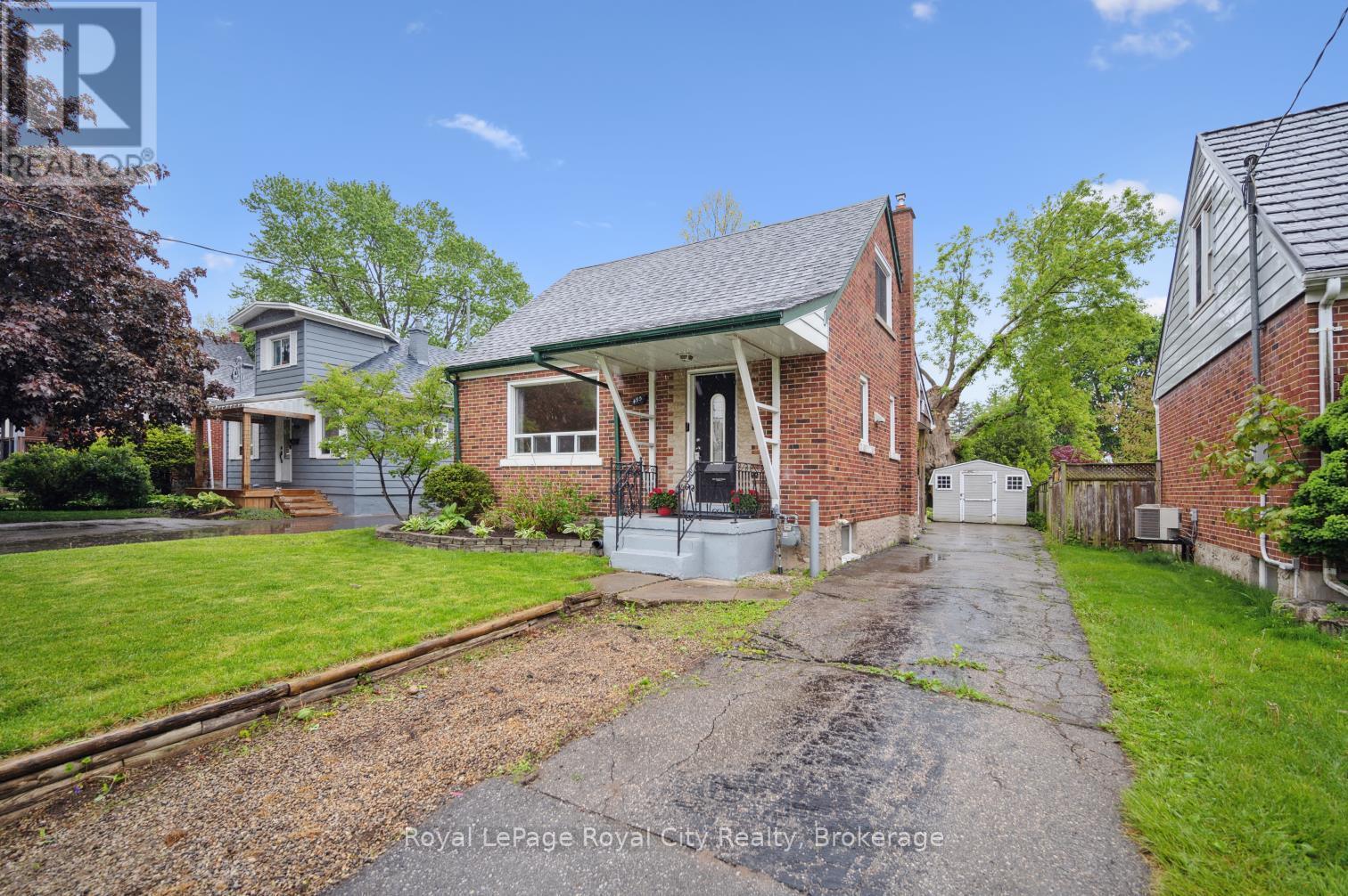 Property at 495 STIRLING AVENUE S image 2