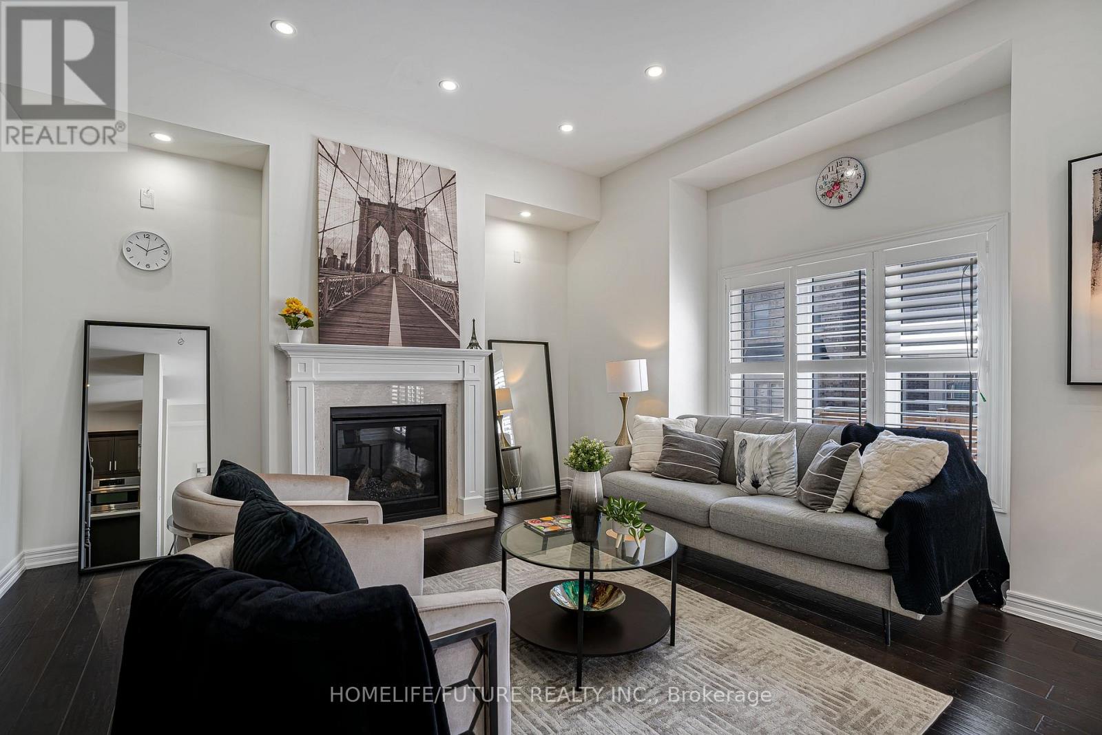 3877 Tufgar Crescent, Burlington, Ontario  L7M 1N7 - Photo 10 - W12152302