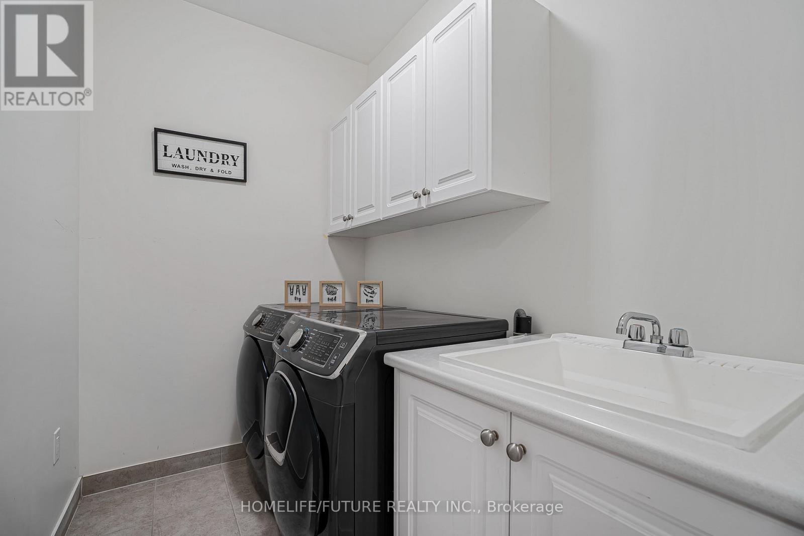 3877 Tufgar Crescent, Burlington, Ontario  L7M 1N7 - Photo 21 - W12152302