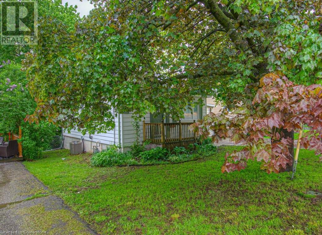 Property at 84 CEDAR Street image 4