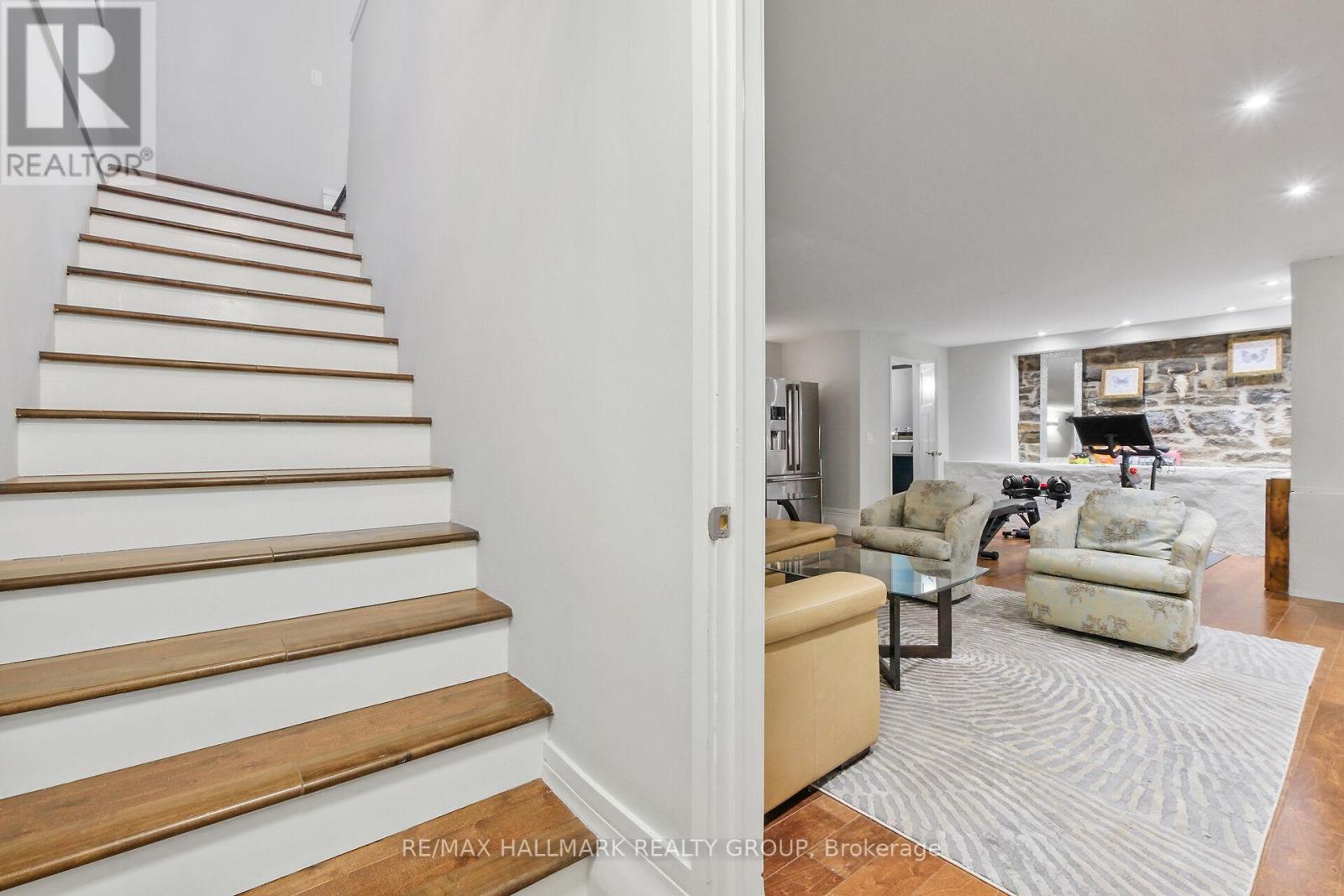 89 Fourth Avenue, Ottawa, Ontario  K1S 2L1 - Photo 37 - X12144307