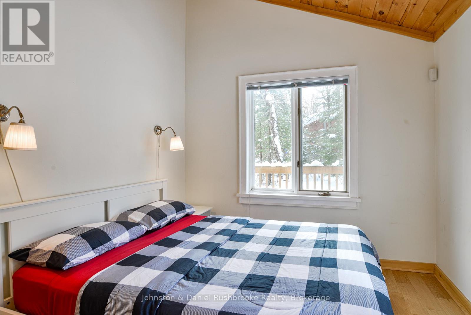 1217 Sherwood Forest Road, Bracebridge, Ontario  P1L 1X3 - Photo 19 - X12091582