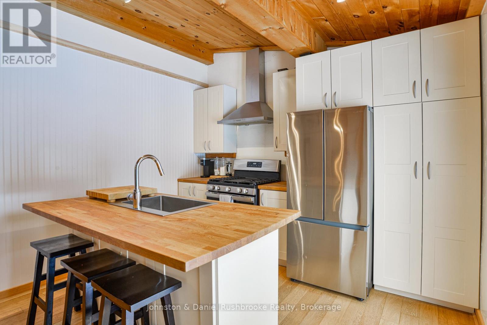 1217 Sherwood Forest Road, Bracebridge, Ontario  P1L 1X3 - Photo 14 - X12091582