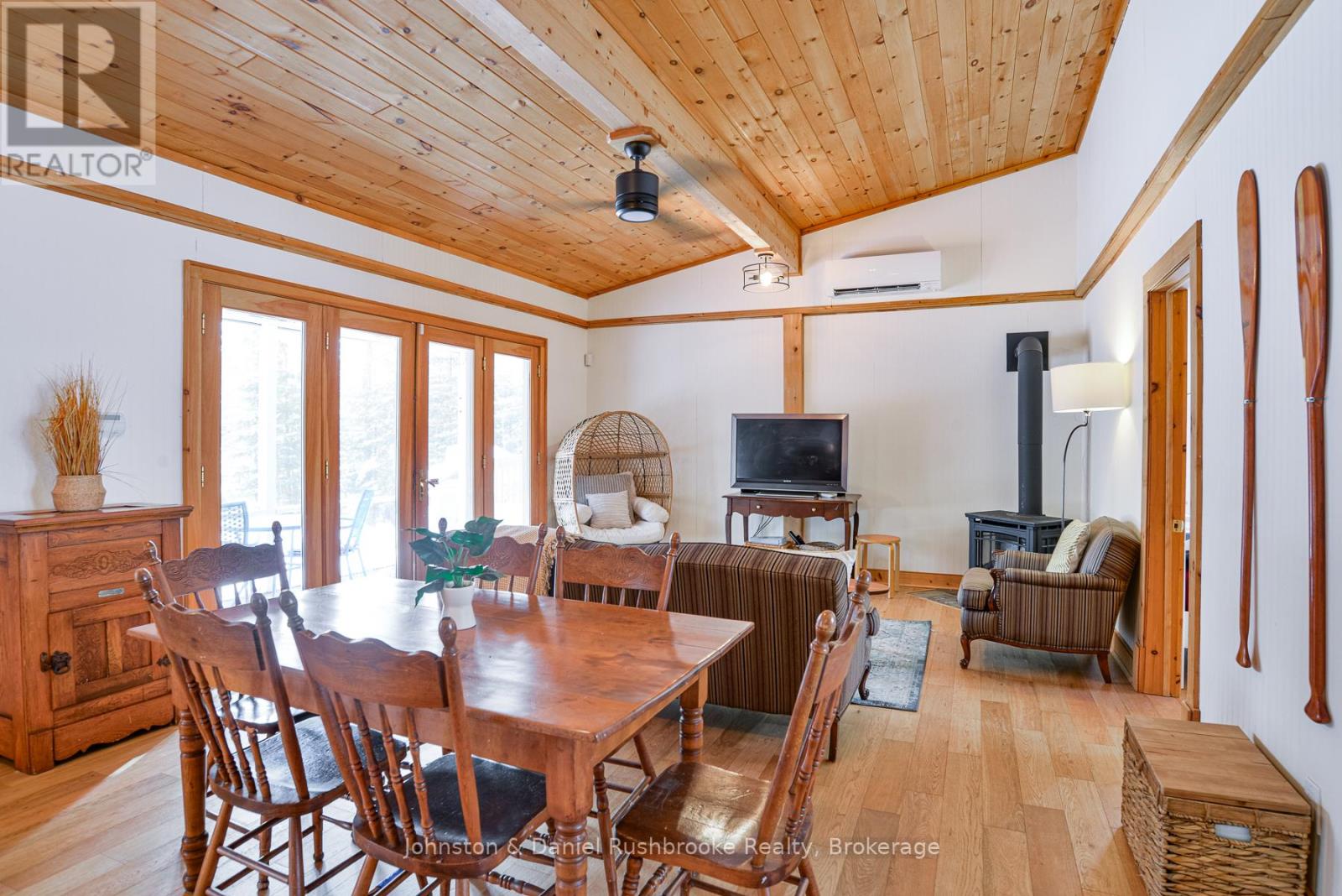 1217 Sherwood Forest Road, Bracebridge, Ontario  P1L 1X3 - Photo 9 - X12091582