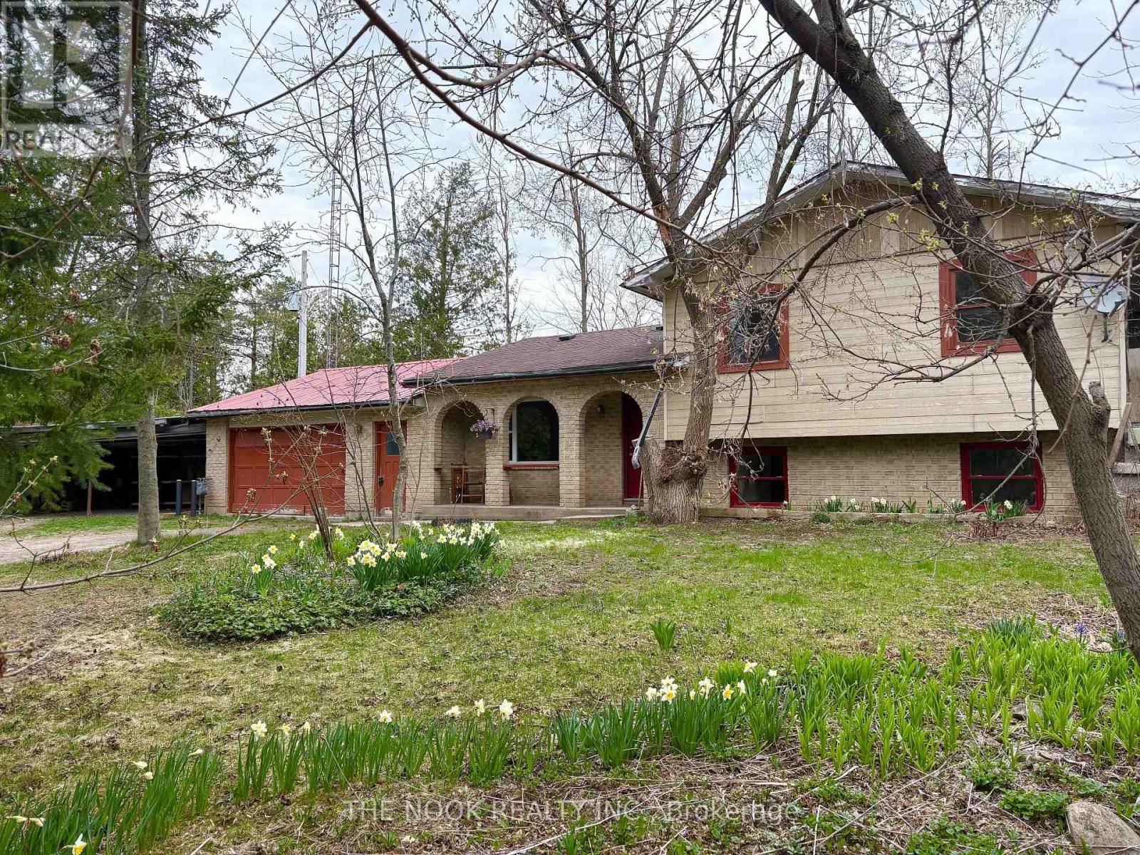 110 Emily Park Road, Kawartha Lakes, Ontario  K0L 2W0 - Photo 1 - X12087500