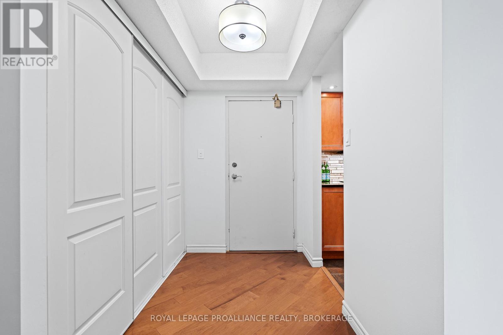 702 - 165 Ontario Street, Kingston (Central City East), Ontario  K7L 2Y6 - Photo 18 - X12162104