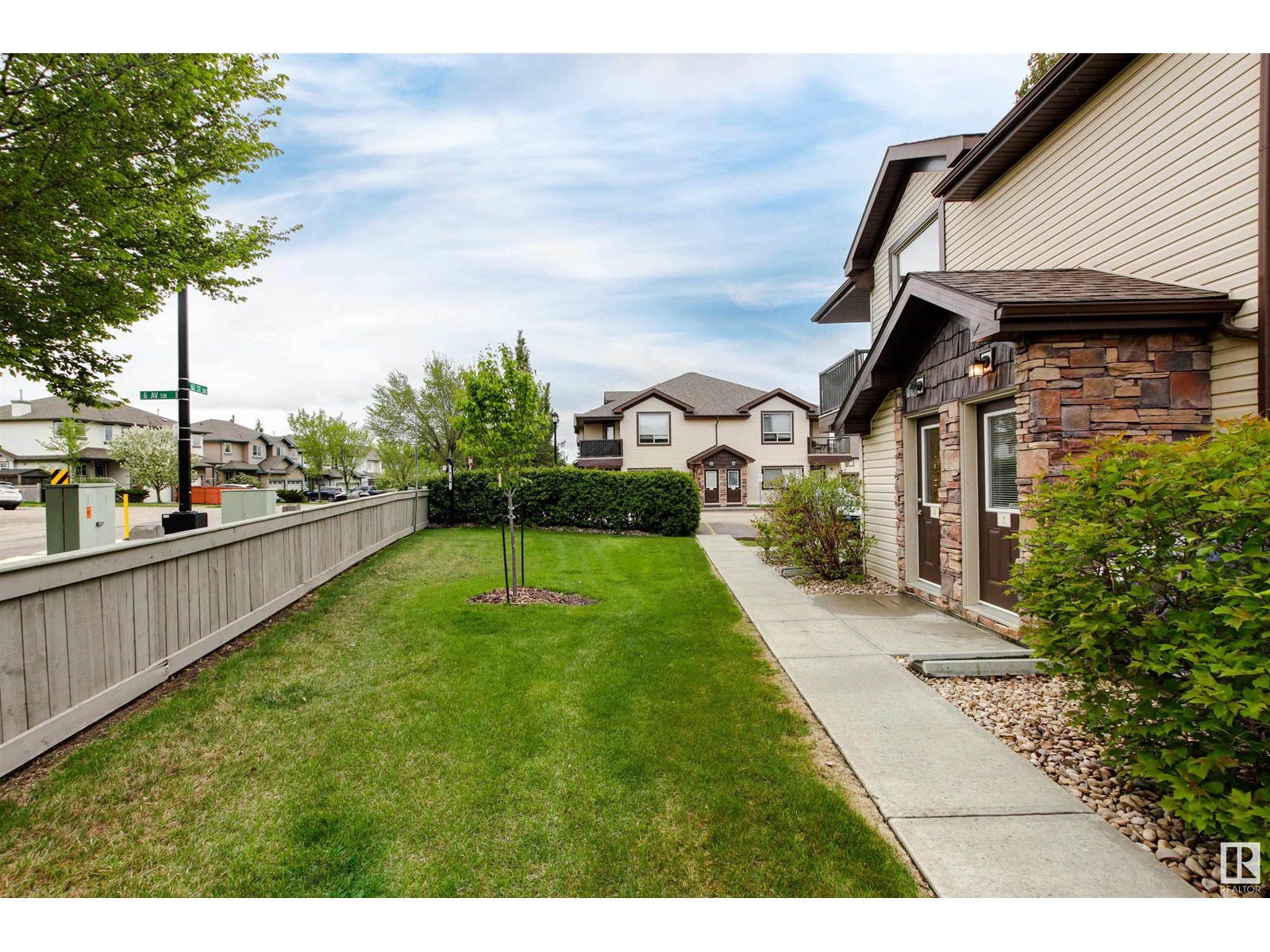 #2 604 62 St Sw, Edmonton, Alberta  T6X 0K4 - Photo 4 - E4438054