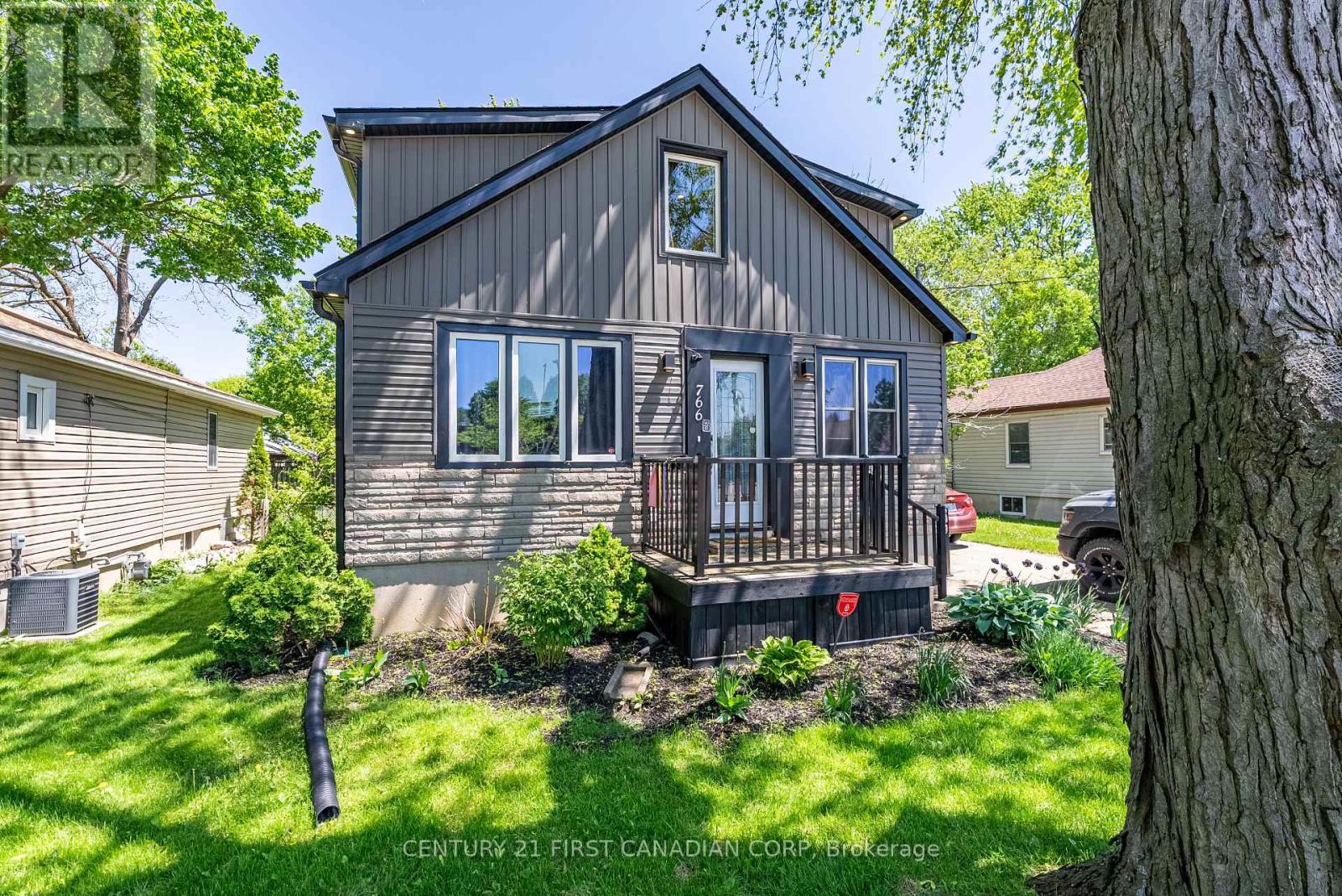 766 Glasgow Street, London East, Ontario  N5Y 1V9 - Photo 3 - X12168466