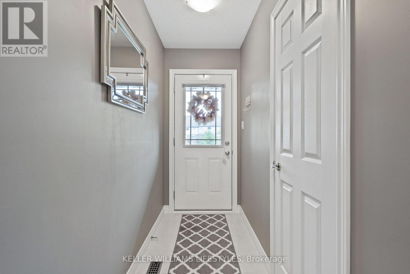 Property at 21 - 1220 RIVERBEND ROAD image 4