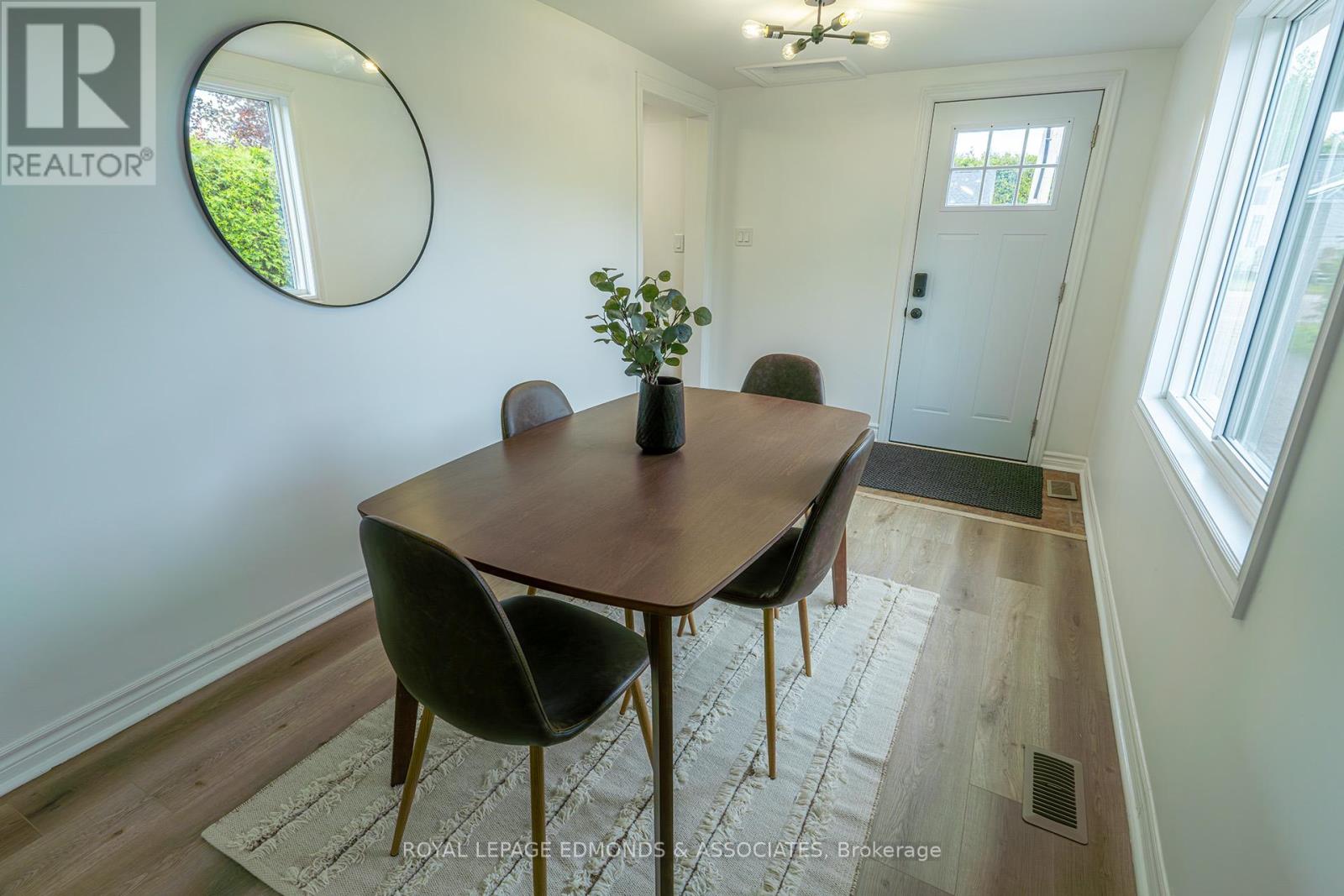 3 Ethel Street, Petawawa, Ontario  K8H 2B7 - Photo 13 - X12168262