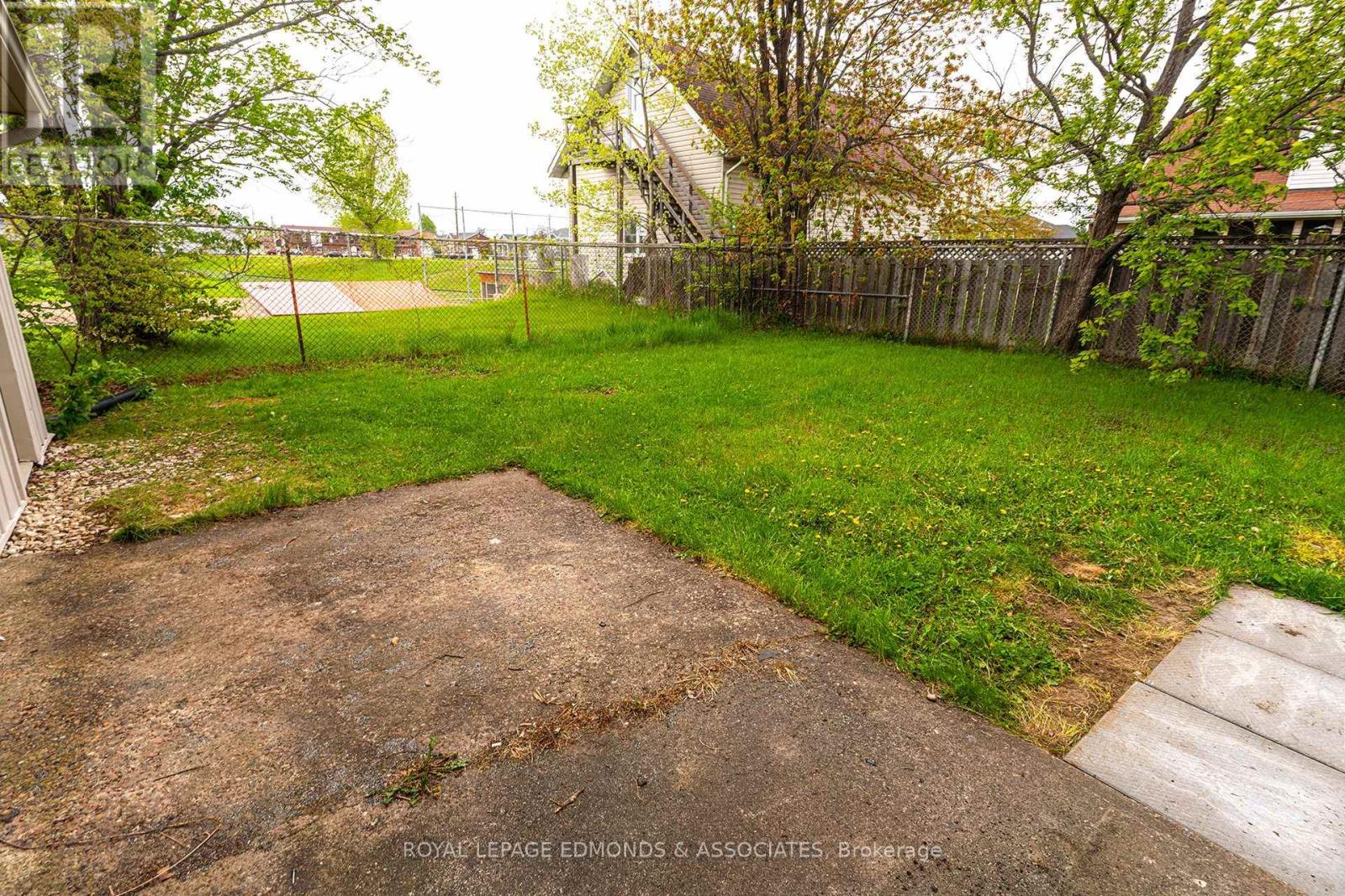 3 Ethel Street, Petawawa, Ontario  K8H 2B7 - Photo 24 - X12168262