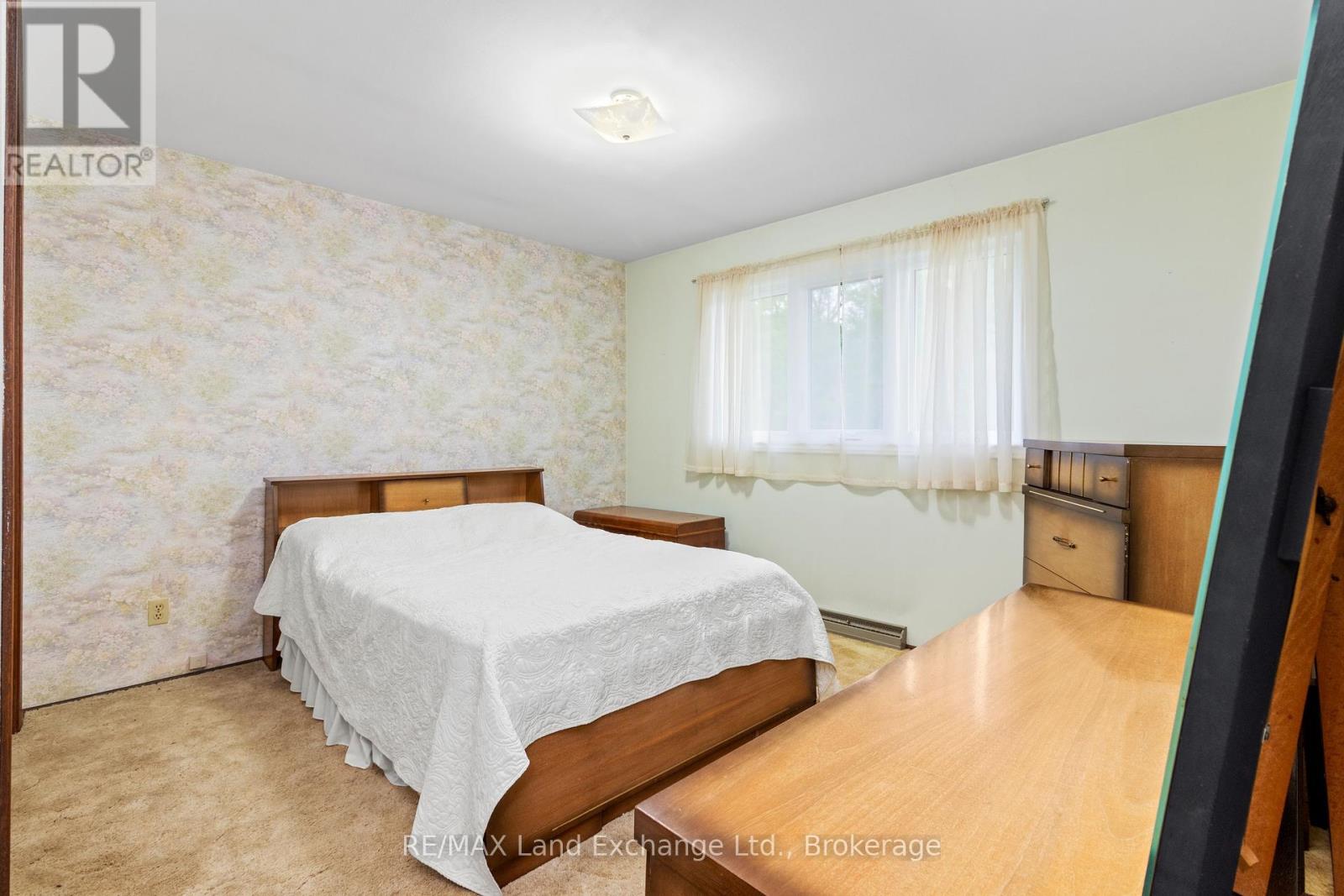 59 Denny's Dam Road, South Bruce Peninsula, Ontario  N0H 2L0 - Photo 14 - X12088827