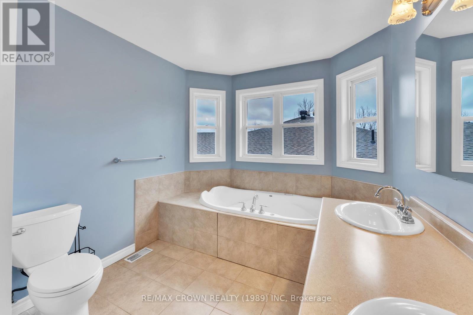 293 Osprey Crescent, Callander, Ontario  P0H 1H0 - Photo 30 - X12168390