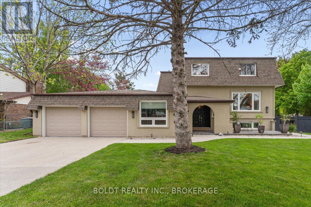 6 CARN CASTLE GATE, St. Catharines, Ontario
