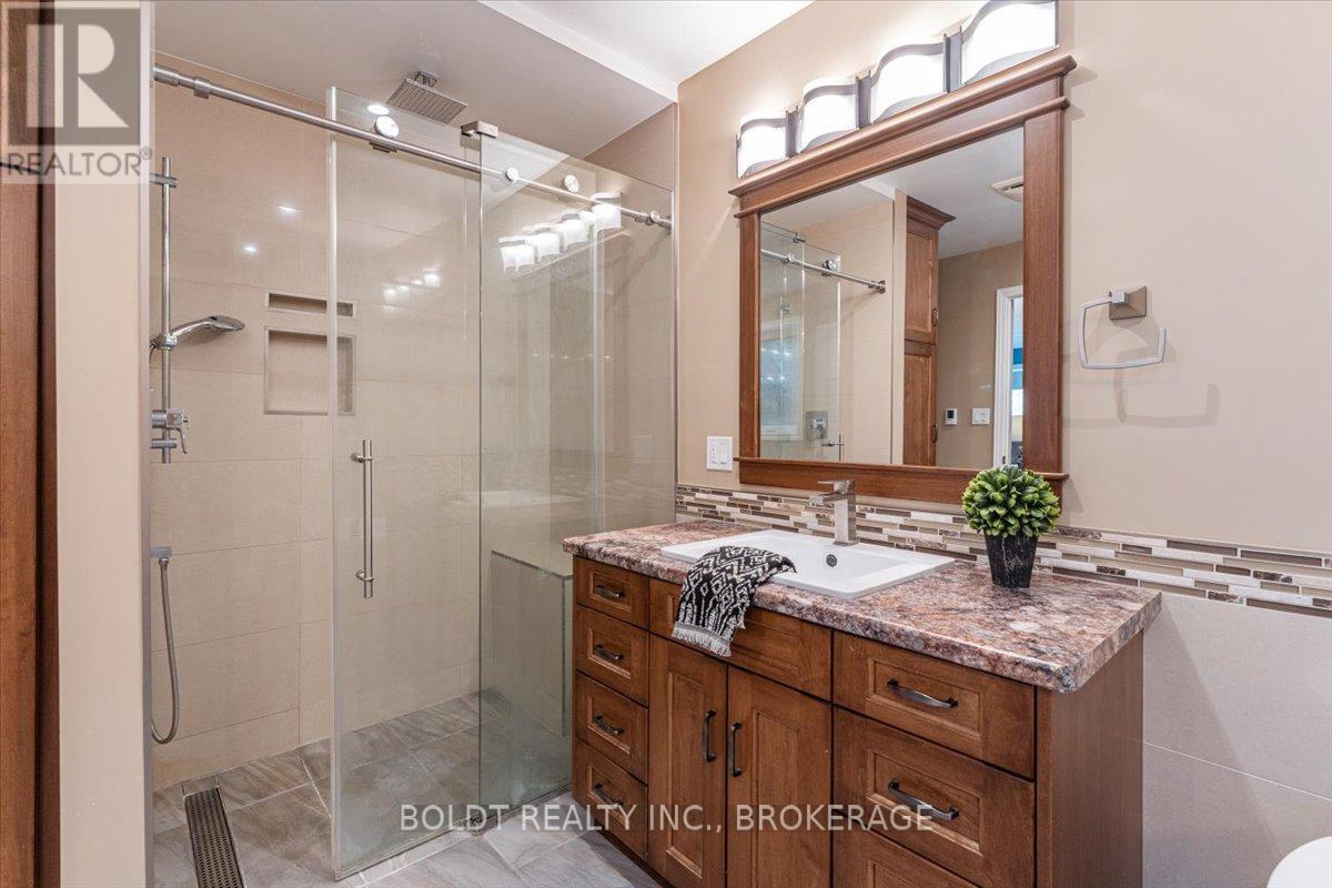 6 Carn Castle Gate, St. Catharines, Ontario  L2P 2X4 - Photo 16 - X12168490