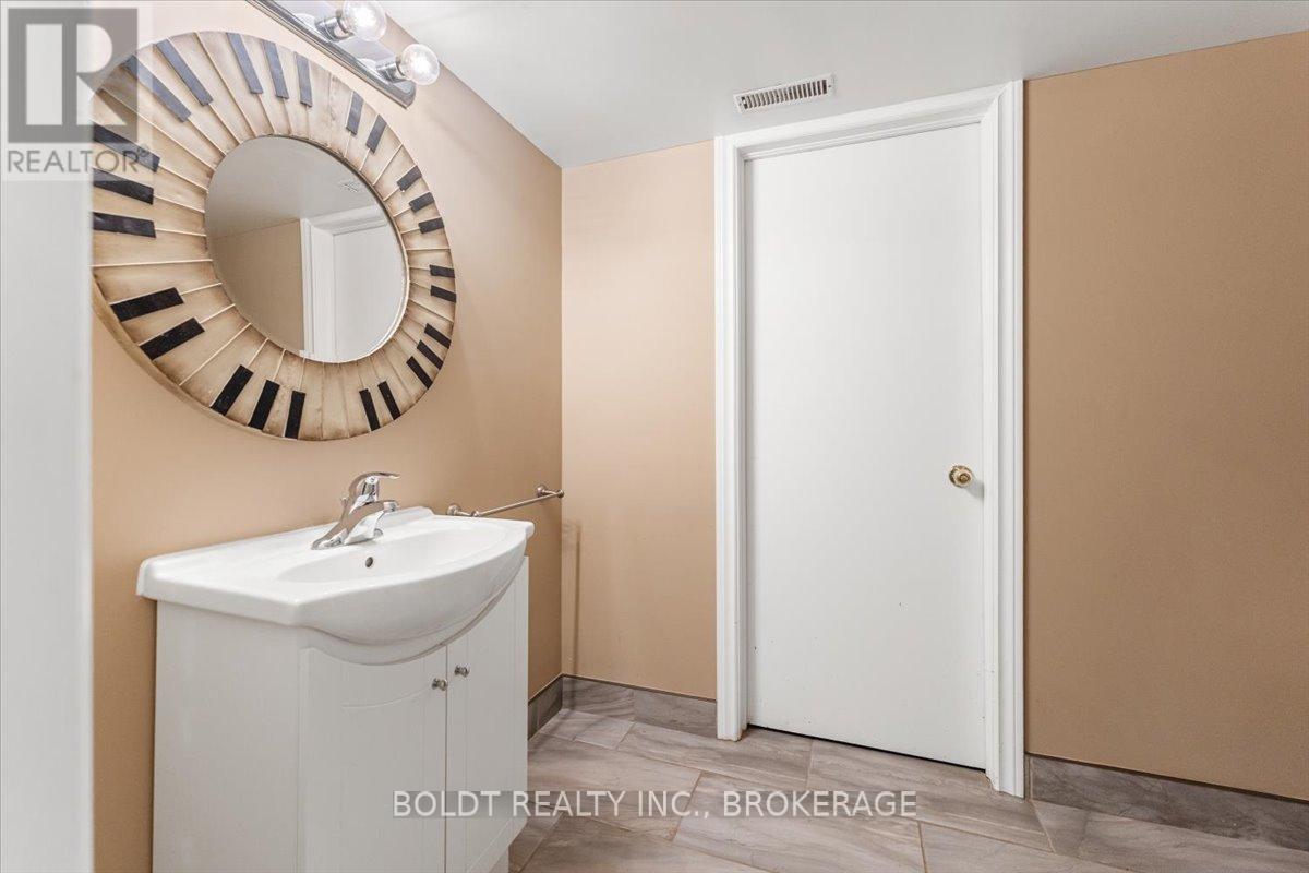 6 Carn Castle Gate, St. Catharines, Ontario  L2P 2X4 - Photo 31 - X12168490