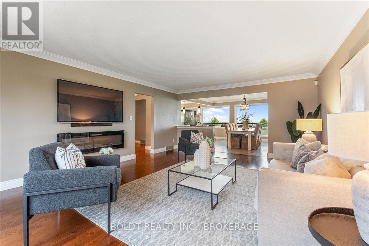 6 Carn Castle Gate, St. Catharines, Ontario  L2P 2X4 - Photo 8 - X12168490