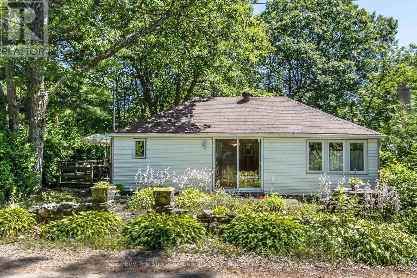 33 Yarwood Road S, Tiny, Ontario  L0L 2J0 - Photo 3 - S12168423