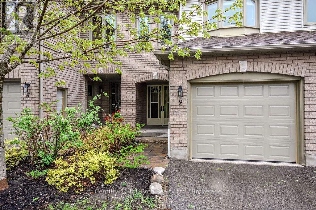 9 - 492 Laclie Street, Orillia, Ontario  L3V 7V2 - Photo 2 - S12168469
