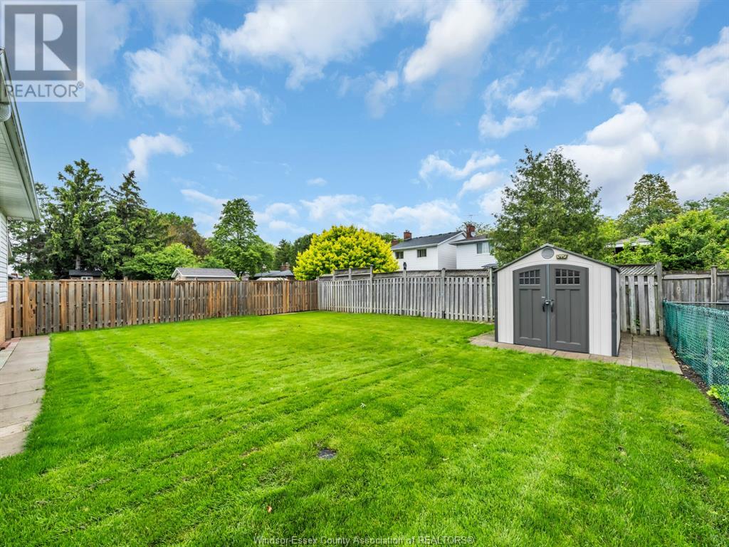 3040 Forest Glade Drive, Windsor, Ontario  N8R 1L5 - Photo 8 - 25012863