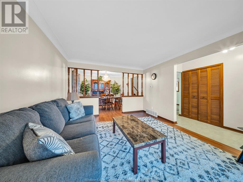 3040 Forest Glade Drive, Windsor, Ontario  N8R 1L5 - Photo 13 - 25012863