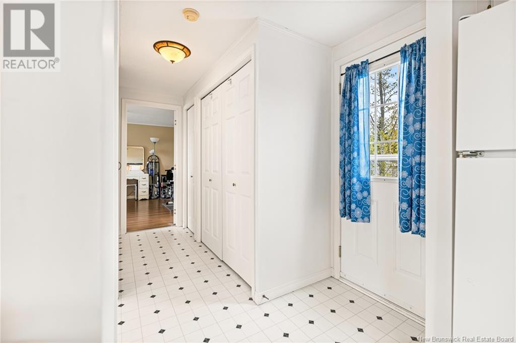 Property at 6 Sentier Street image 4