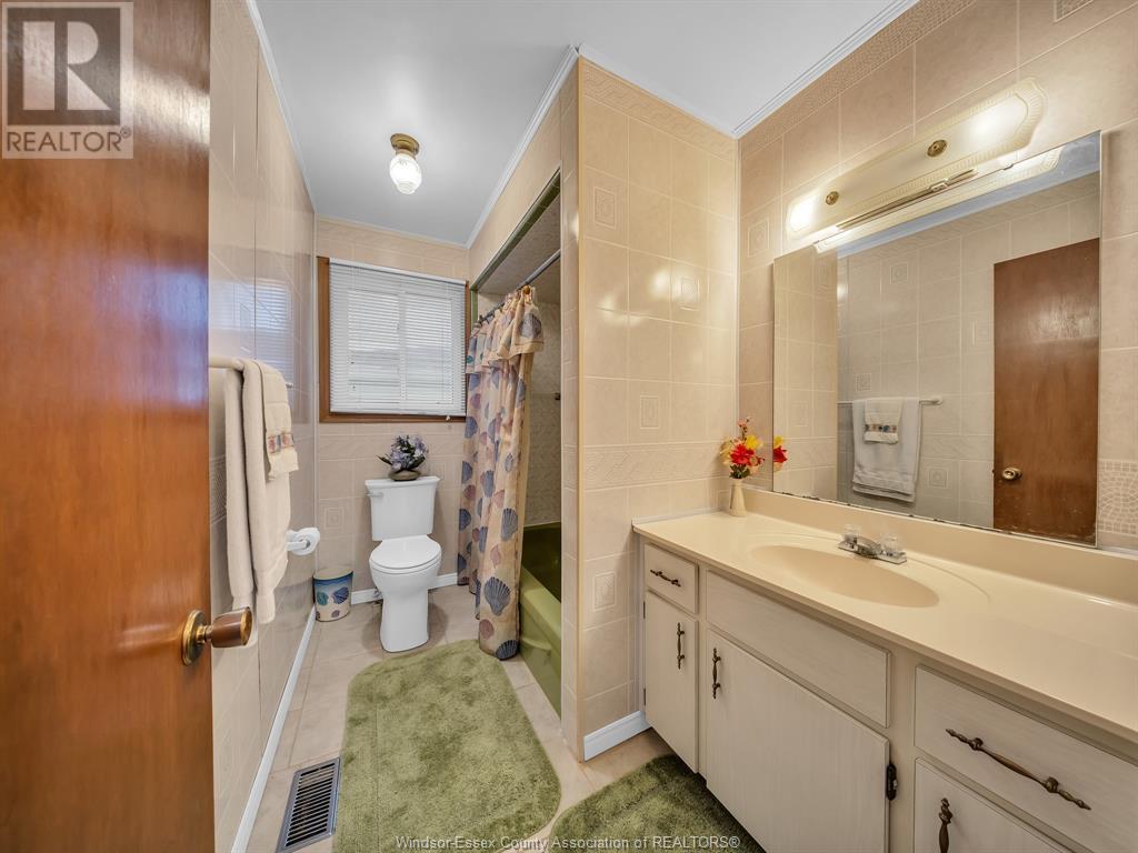 3040 Forest Glade Drive, Windsor, Ontario  N8R 1L5 - Photo 27 - 25012863