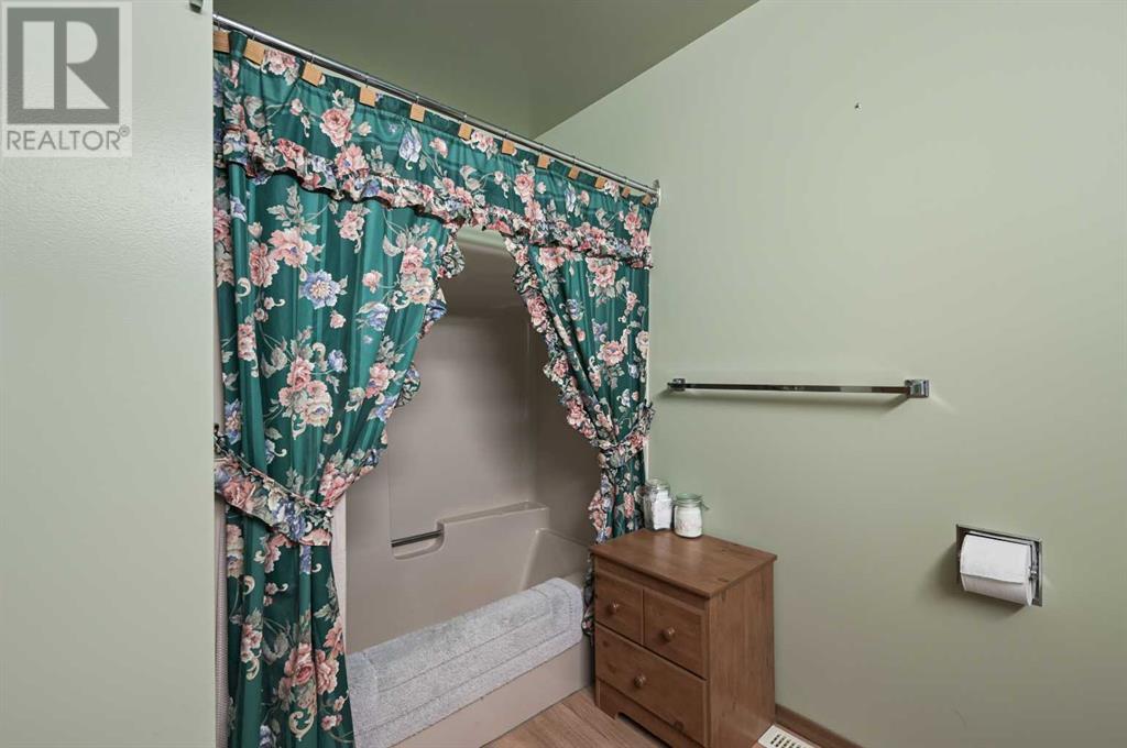 1418 Mcalpine Street, Carstairs, Alberta  T0M 0N0 - Photo 15 - A2209716