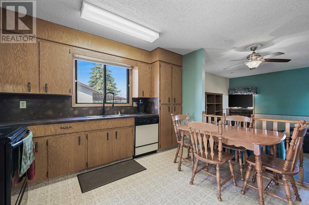 1418 Mcalpine Street, Carstairs, Alberta  T0M 0N0 - Photo 6 - A2209716
