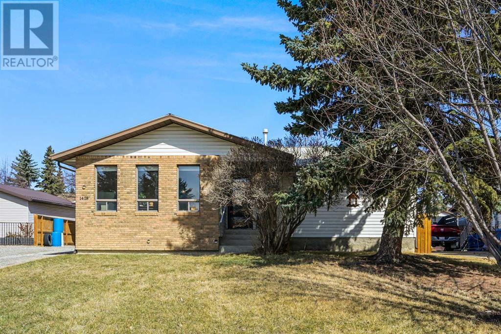 1418 Mcalpine Street, Carstairs, Alberta  T0M 0N0 - Photo 1 - A2209716