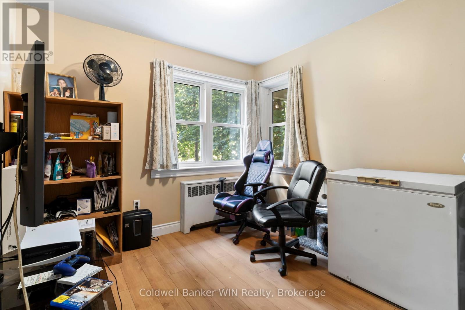 121 Queen Street W, Wellington North, Ontario  N0G 2L1 - Photo 11 - X12168343