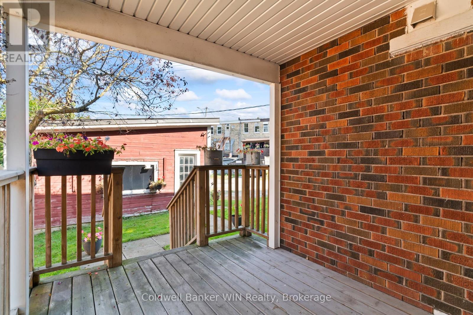 121 Queen Street W, Wellington North, Ontario  N0G 2L1 - Photo 7 - X12168343