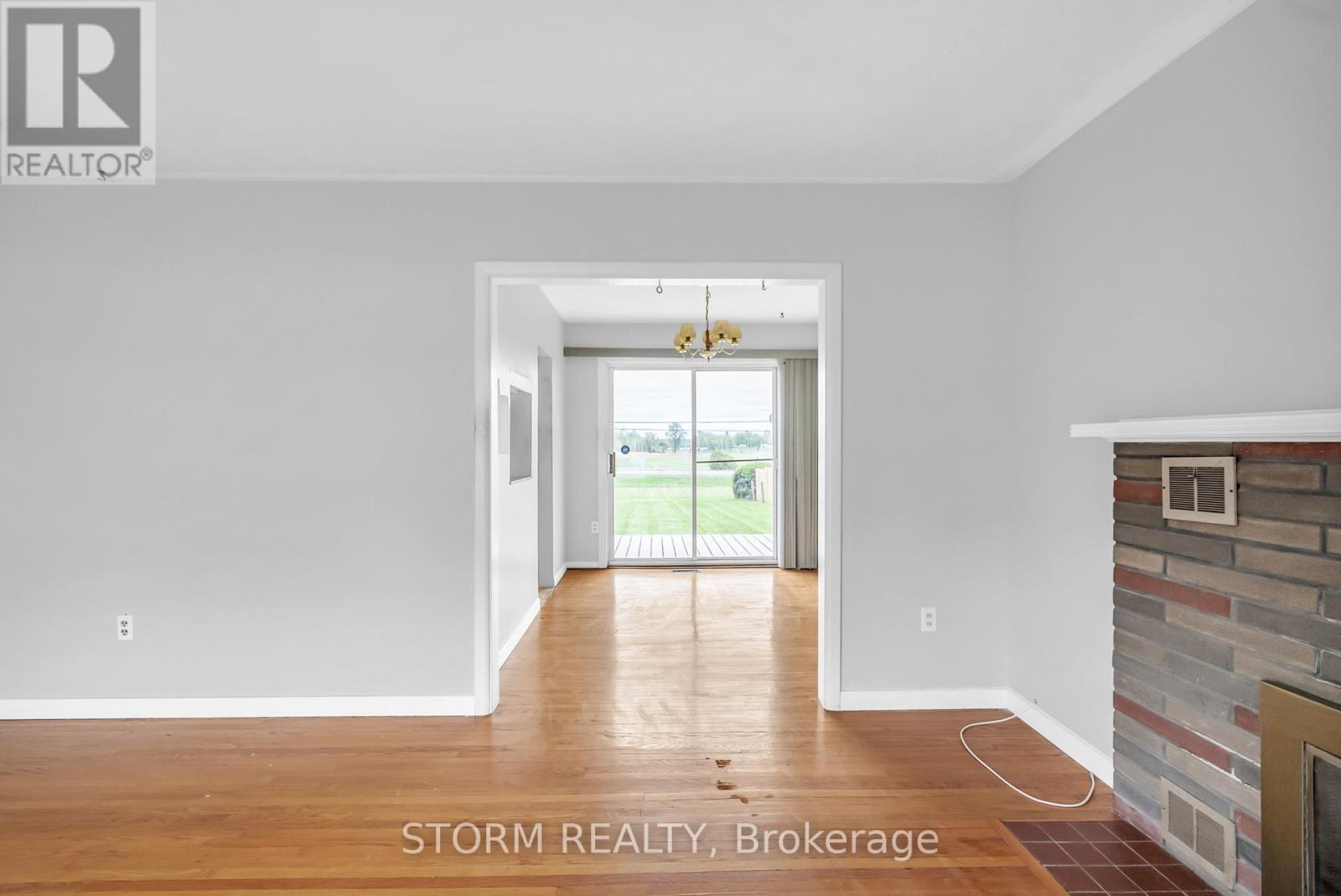 52 St Lawrence Street, South Stormont, Ontario  K0C 1M0 - Photo 13 - X12168460