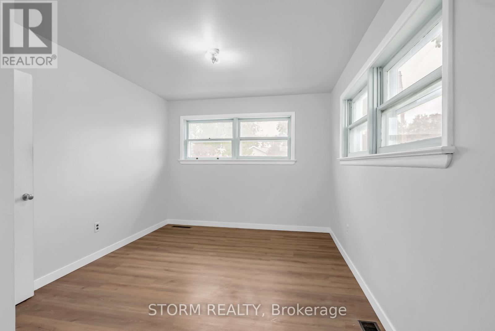 52 St Lawrence Street, South Stormont, Ontario  K0C 1M0 - Photo 18 - X12168460