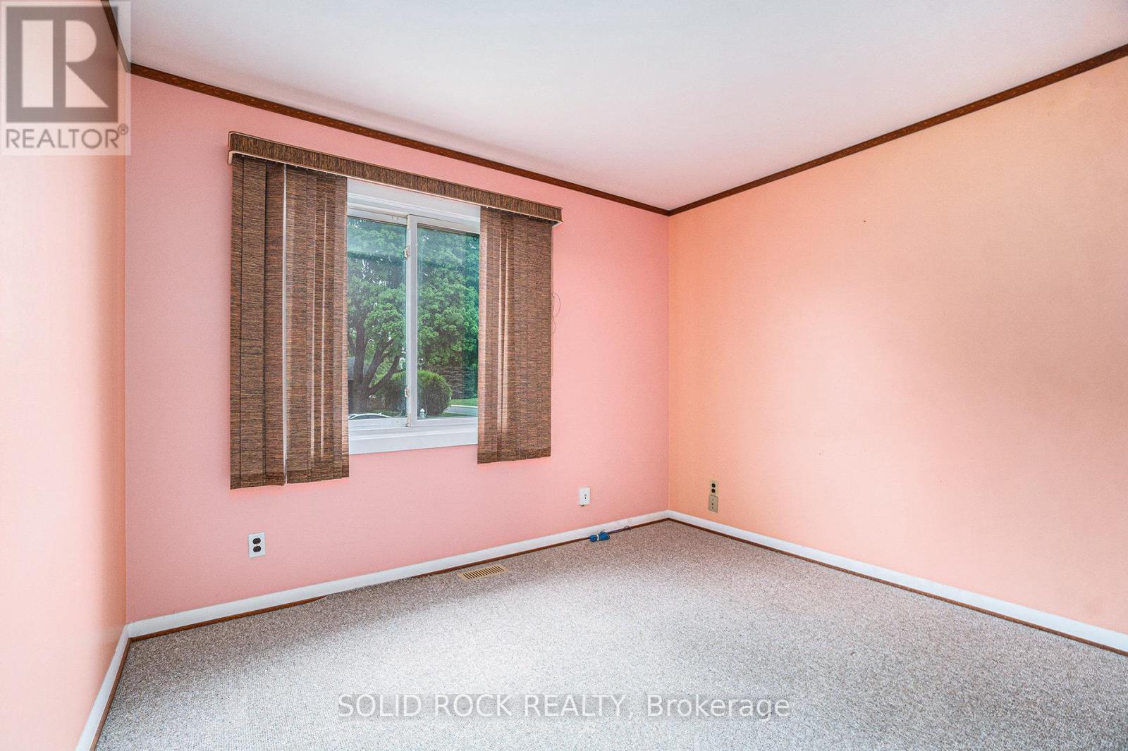 196 Morrena Road, Ottawa, Ontario  K2L 1E1 - Photo 22 - X12168327