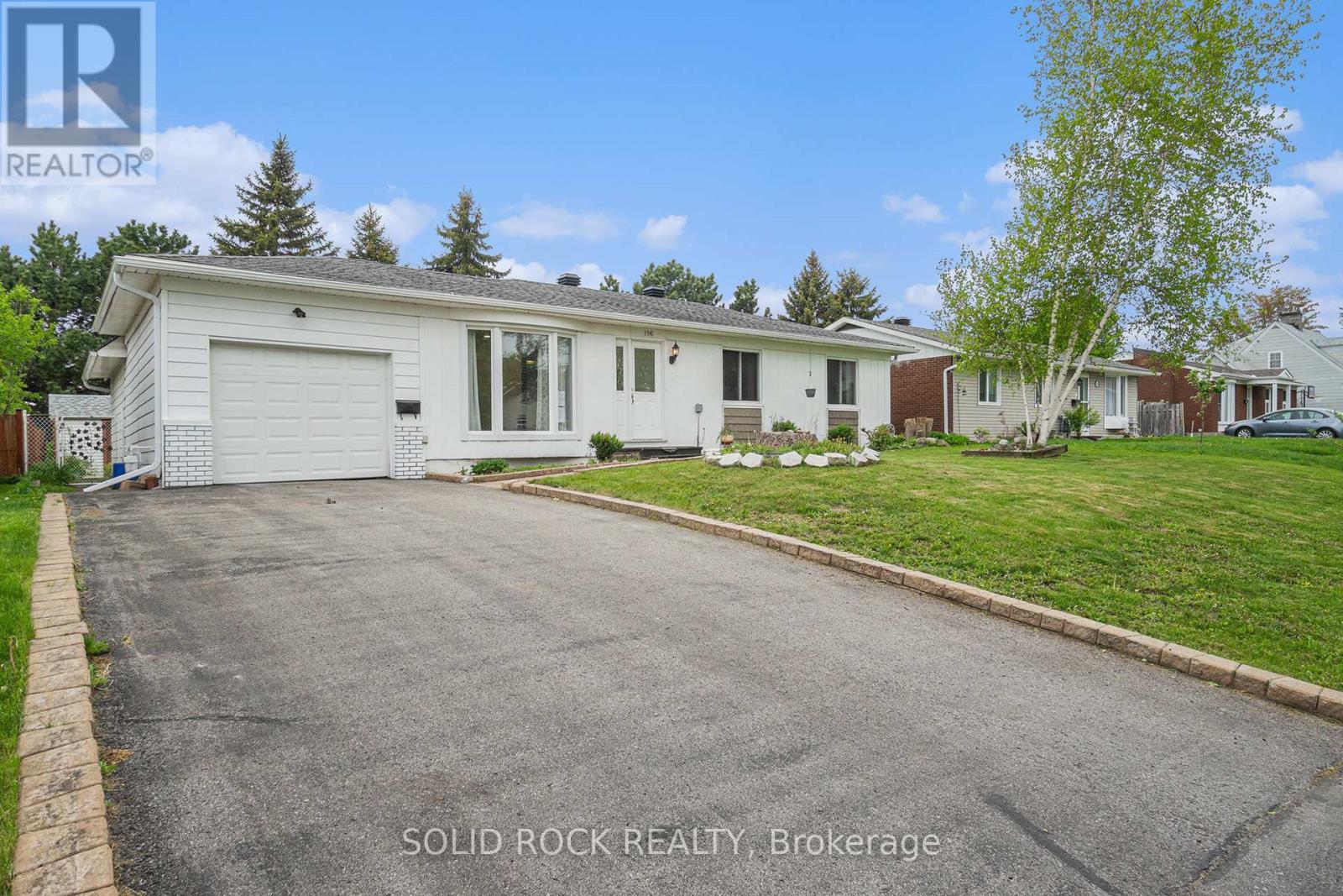 196 Morrena Road, Ottawa, Ontario  K2L 1E1 - Photo 3 - X12168327