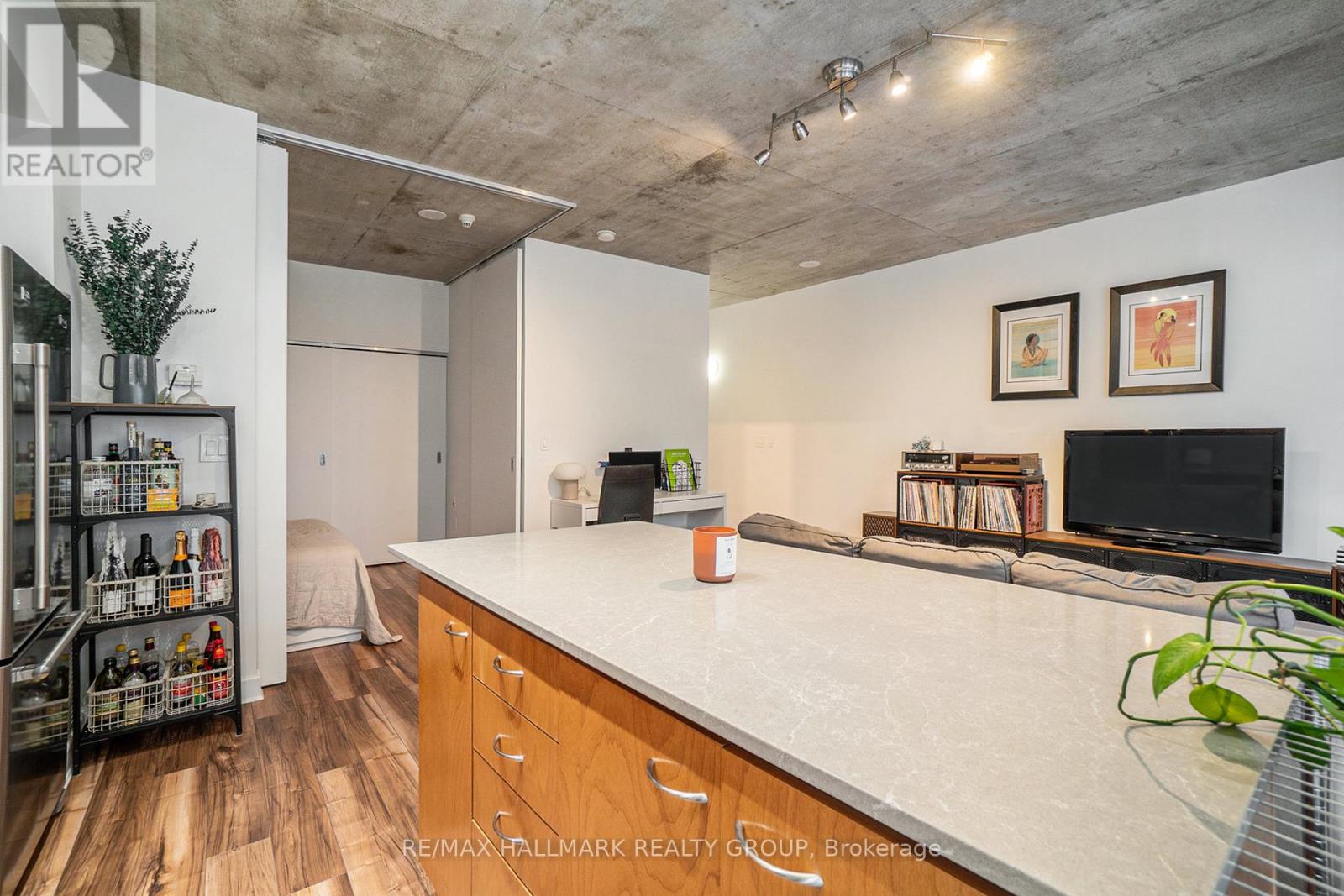704 - 179 George Street, Ottawa, Ontario  K1N 1J8 - Photo 8 - X12168347